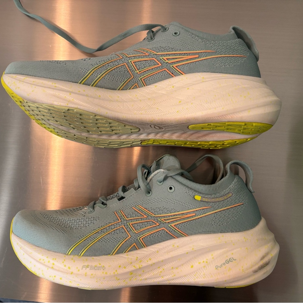 Asics Gel Nimbus Sz 10 light green GREAT condition - Picture 5 of 11